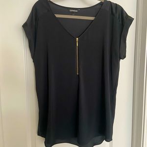 Women’s short sleeve express blouse